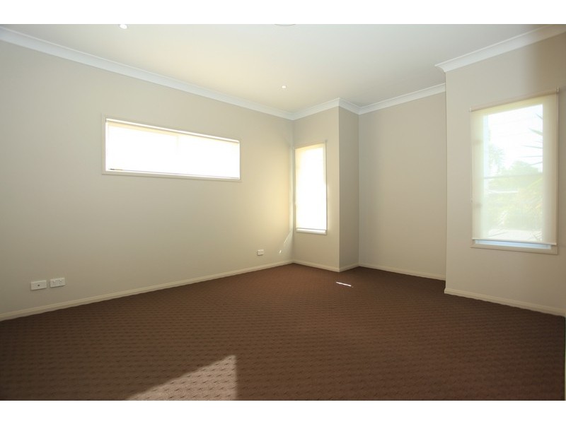 22 Forrestal Circuit, North Lakes QLD 4509