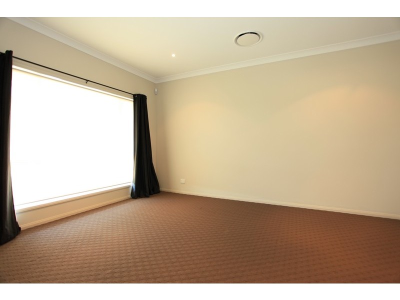 22 Forrestal Circuit, North Lakes QLD 4509