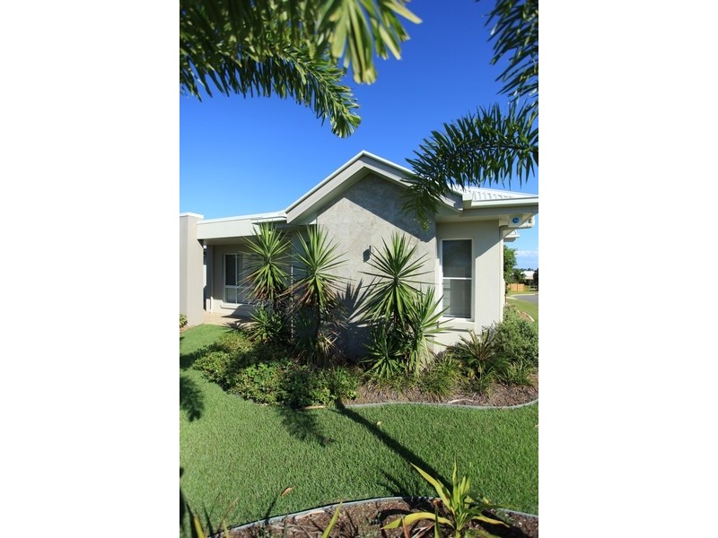 22 Forrestal Circuit, North Lakes QLD 4509