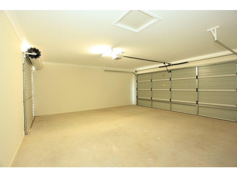 18 Williams Crescent, North Lakes QLD 4509