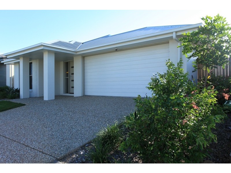 18 Williams Crescent, North Lakes QLD 4509