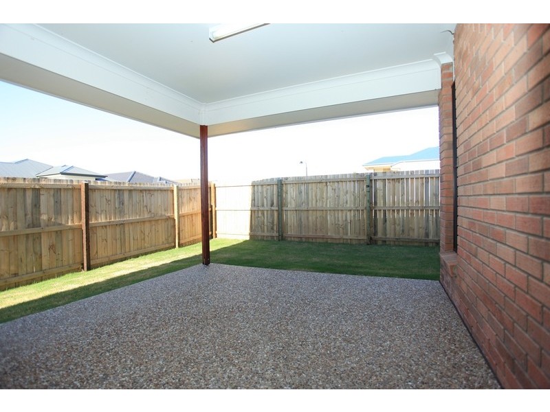 11 Triumph Circuit, North Lakes QLD 4509