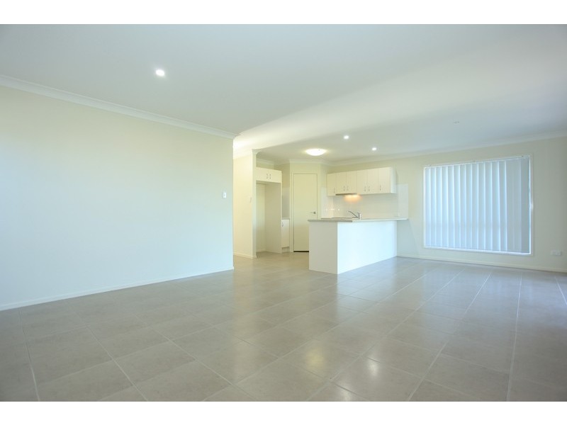 2 Petronas Street, North Lakes QLD 4509