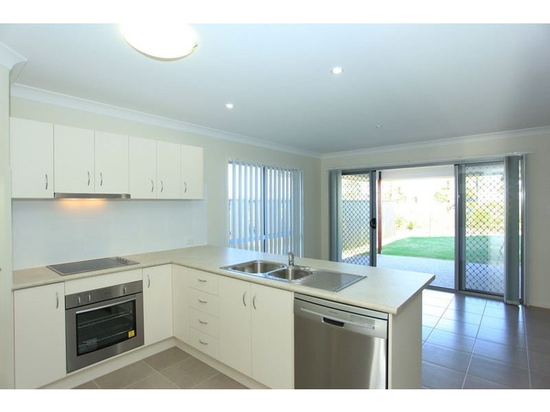 2 Petronas Street, North Lakes QLD 4509