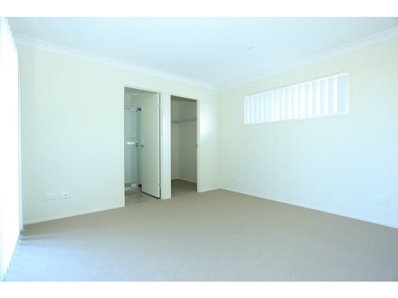 2 Petronas Street, North Lakes QLD 4509