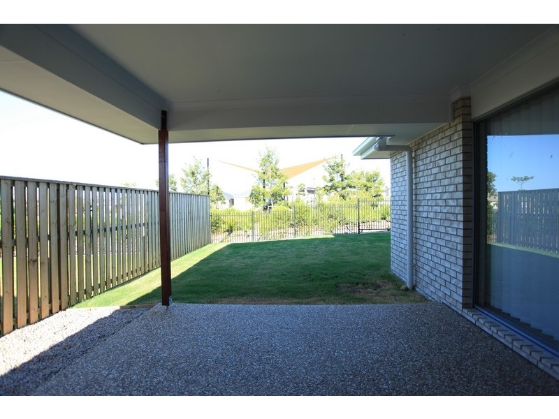 2 Petronas Street, North Lakes QLD 4509