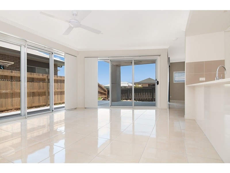 72 Daintree Circuit, North Lakes QLD 4509