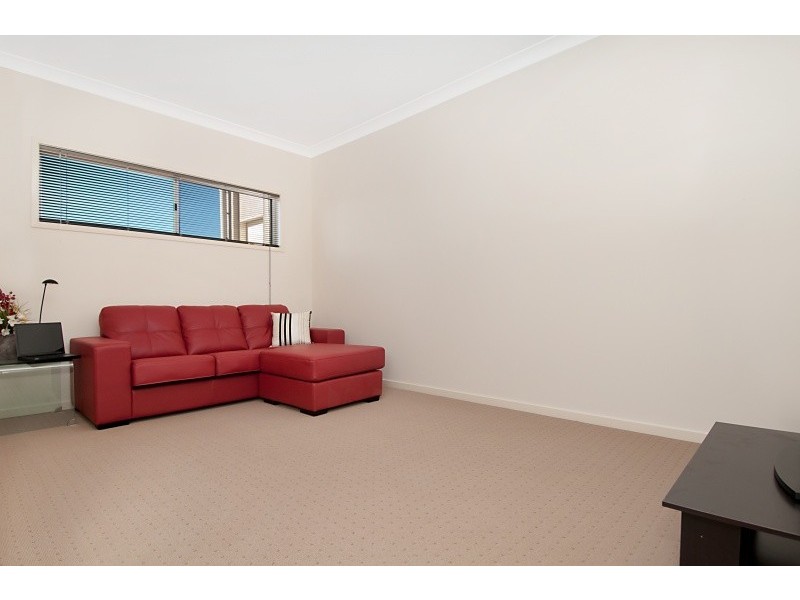 140 Nicklaus Parade, North Lakes QLD 4509