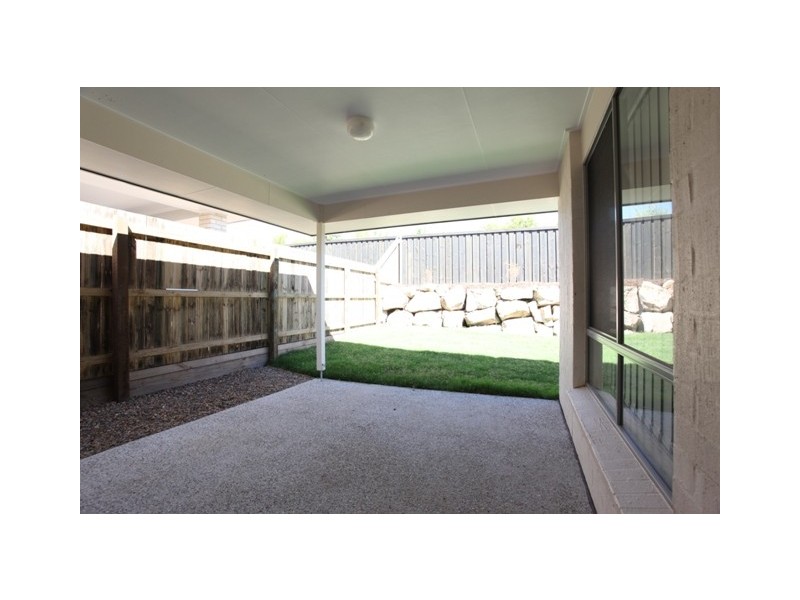 131 Mackintosh Drive, North Lakes QLD 4509