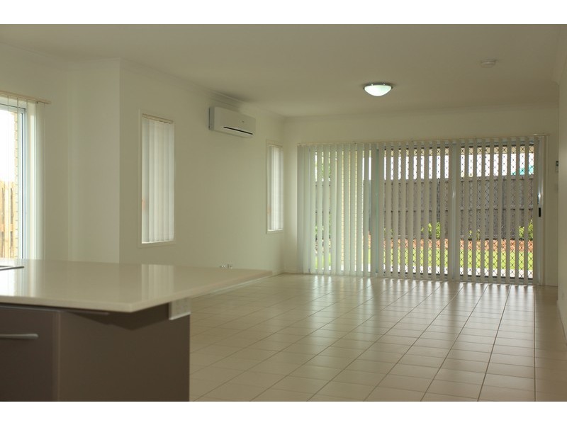 36 Langham, North Lakes QLD 4509