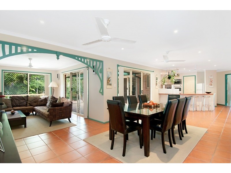 3 Azure Crescent, Griffin QLD 4503