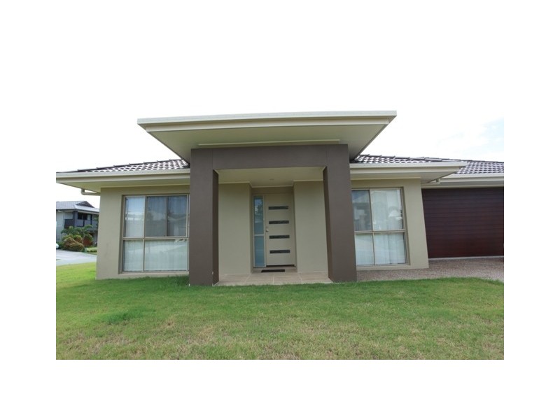 9 Elkington Circuit, North Lakes QLD 4509