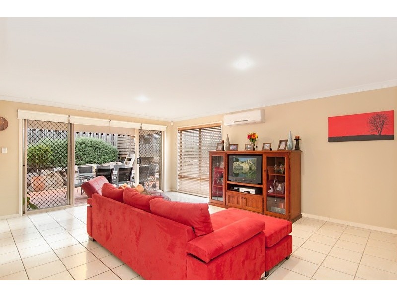 11 Swordgrass Court, Kallangur QLD 4503