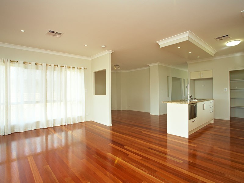 54 Elkington Circuit, North Lakes QLD 4509