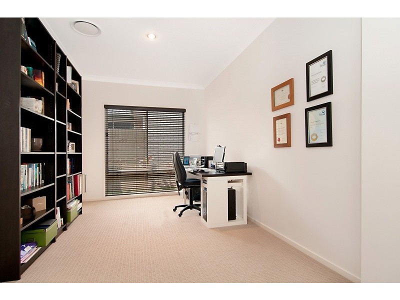 3 Carmody Parade, North Lakes QLD 4509