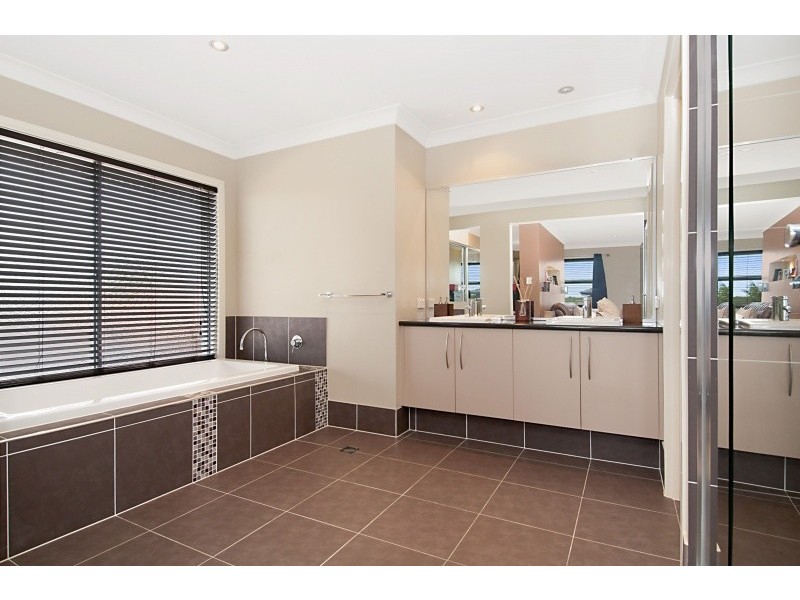 3 Foambark Street, North Lakes QLD 4509