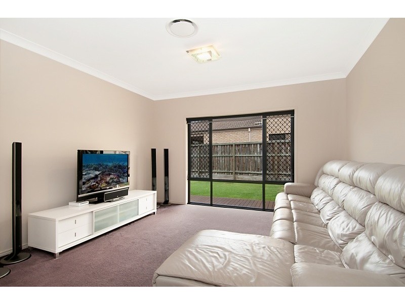 18 Kurrajong Circuit, North Lakes QLD 4509