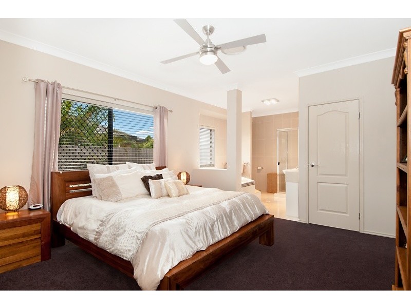18 Kurrajong Circuit, North Lakes QLD 4509