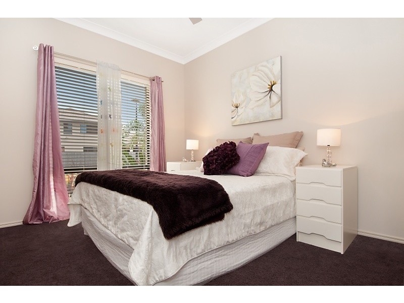 18 Kurrajong Circuit, North Lakes QLD 4509