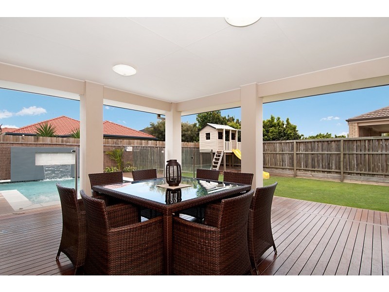 18 Kurrajong Circuit, North Lakes QLD 4509