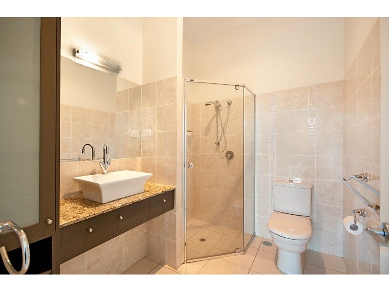 24 Sandpiper Avenue, North Lakes QLD 4509