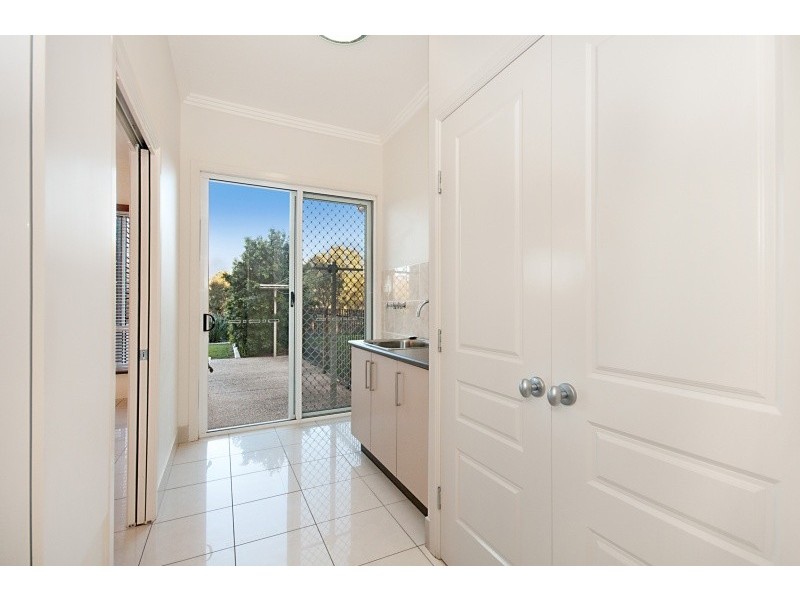 24 Sandpiper Avenue, North Lakes QLD 4509