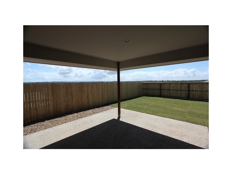 12 Williams Crescent, North Lakes QLD 4509