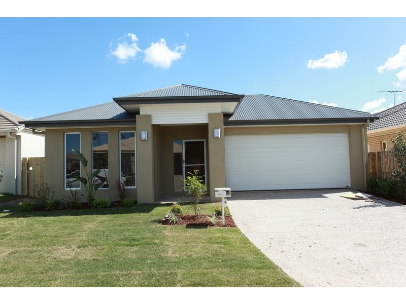 8 Lanagan Circuit, North Lakes QLD 4509