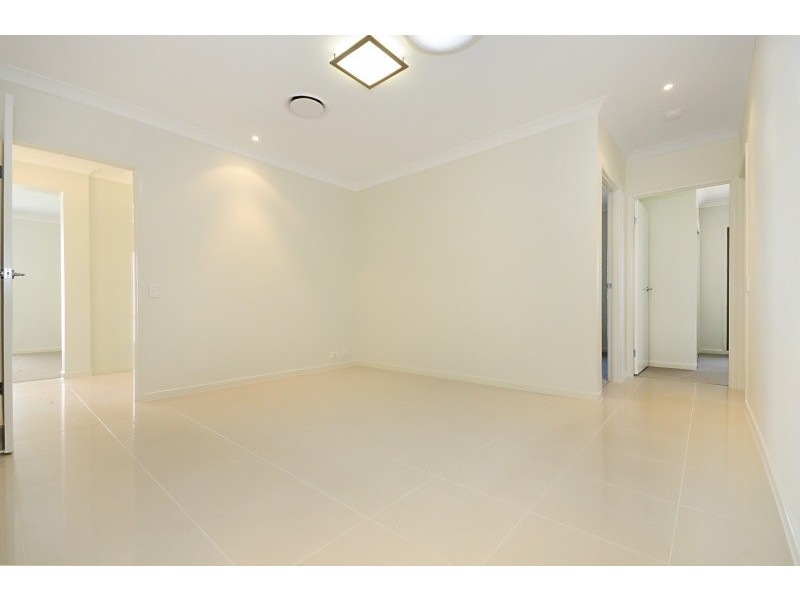 3 Eaton Close, North Lakes QLD 4509