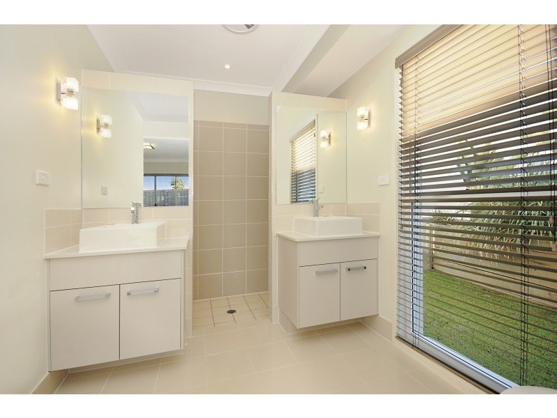 3 Eaton Close, North Lakes QLD 4509