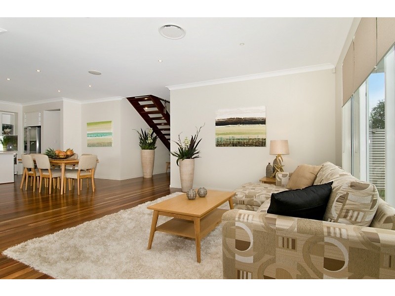 8 Moloney Place, North Lakes QLD 4509