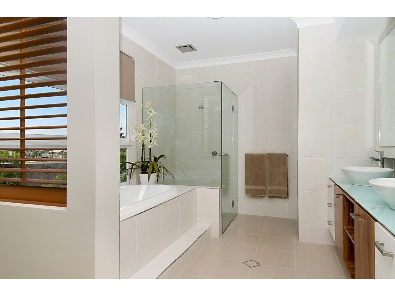 8 Moloney Place, North Lakes QLD 4509