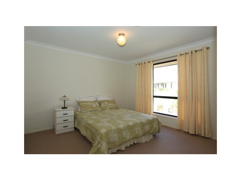 4 Shimao Crescent, North Lakes QLD 4509