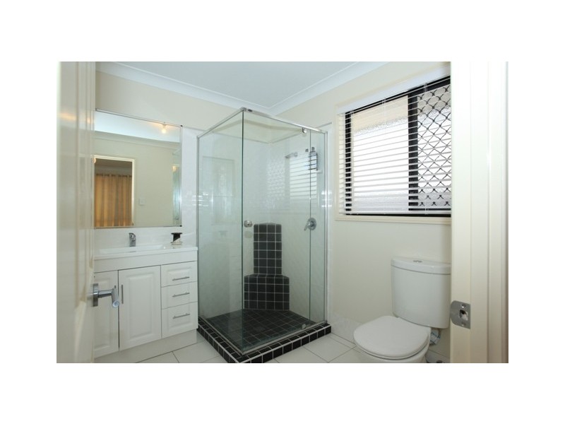 4 Shimao Crescent, North Lakes QLD 4509