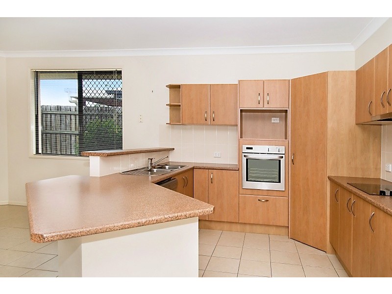4 Appleby Close, North Lakes QLD 4509