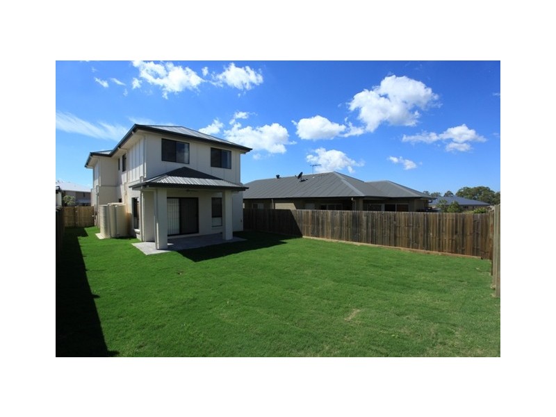 27 Friars Crescent, North Lakes QLD 4509