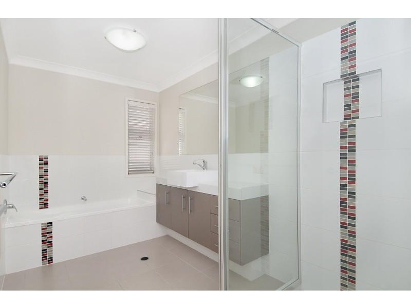 74 Elkington Circuit, North Lakes QLD 4509