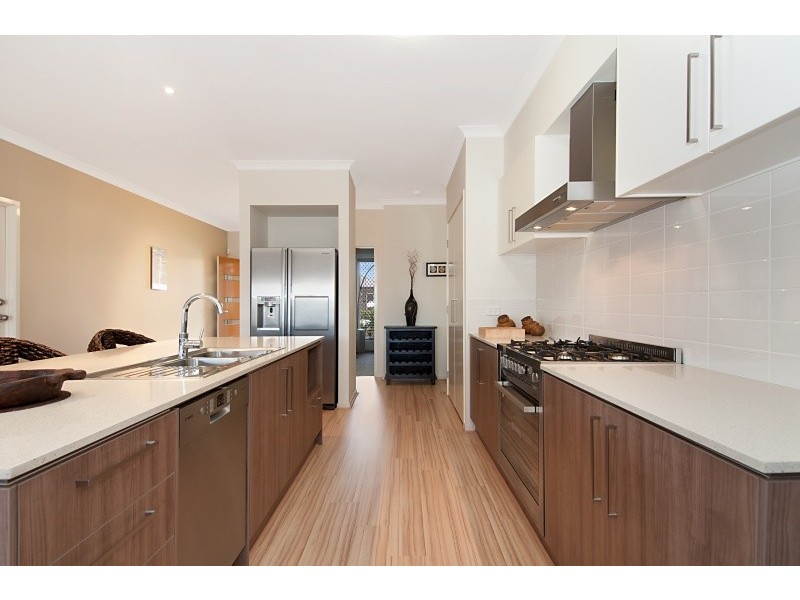 6 Player Street, North Lakes QLD 4509