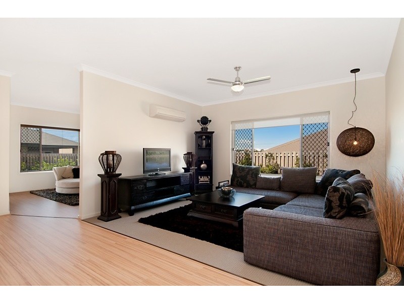 6 Player Street, North Lakes QLD 4509