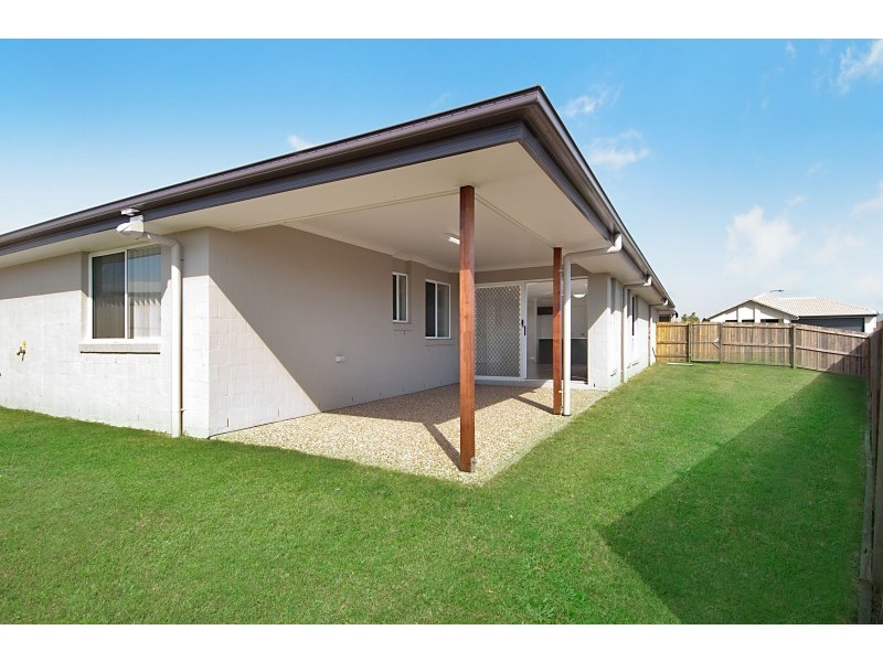 9 Williams Crescent, North Lakes QLD 4509