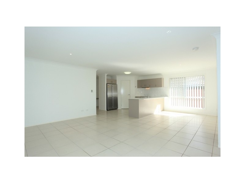 22 Shimao Crescent, North Lakes QLD 4509