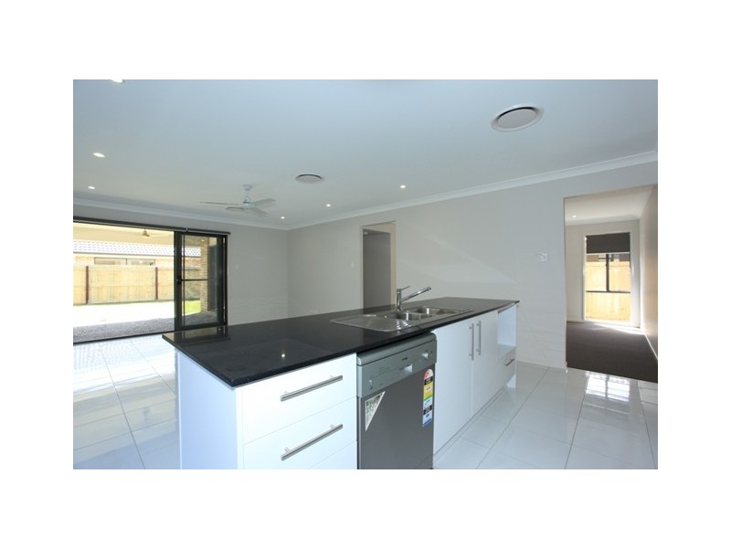 3 Bellenden Street, North Lakes QLD 4509