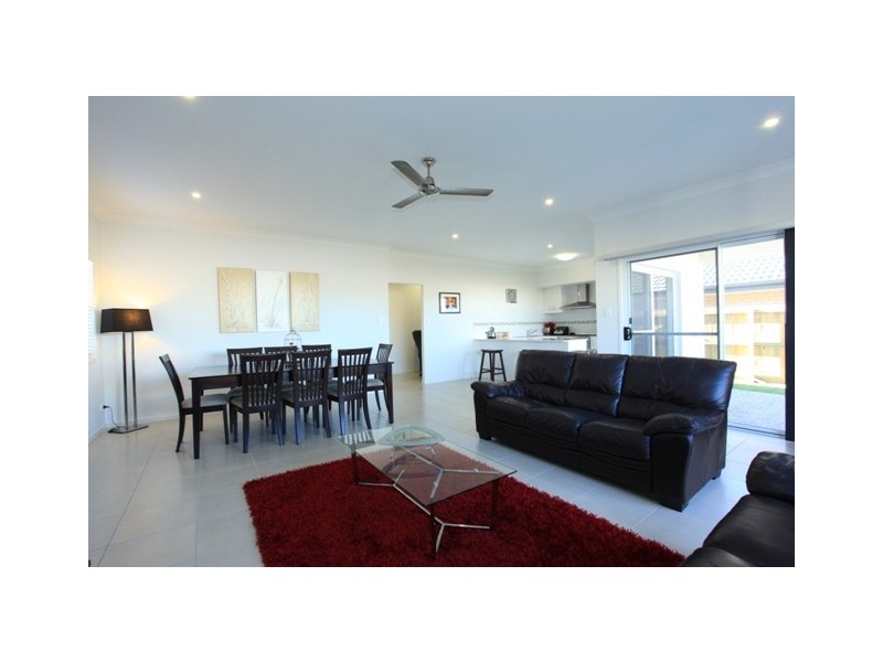 53 Daintree Circuit, North Lakes QLD 4509