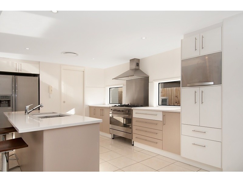 8 Bettong Place, North Lakes QLD 4509