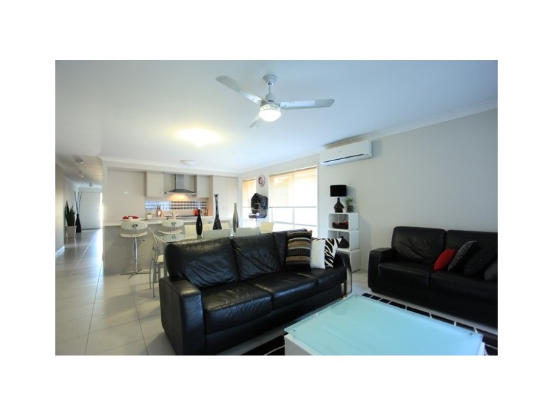 73 Daintree Circuit, North Lakes QLD 4509