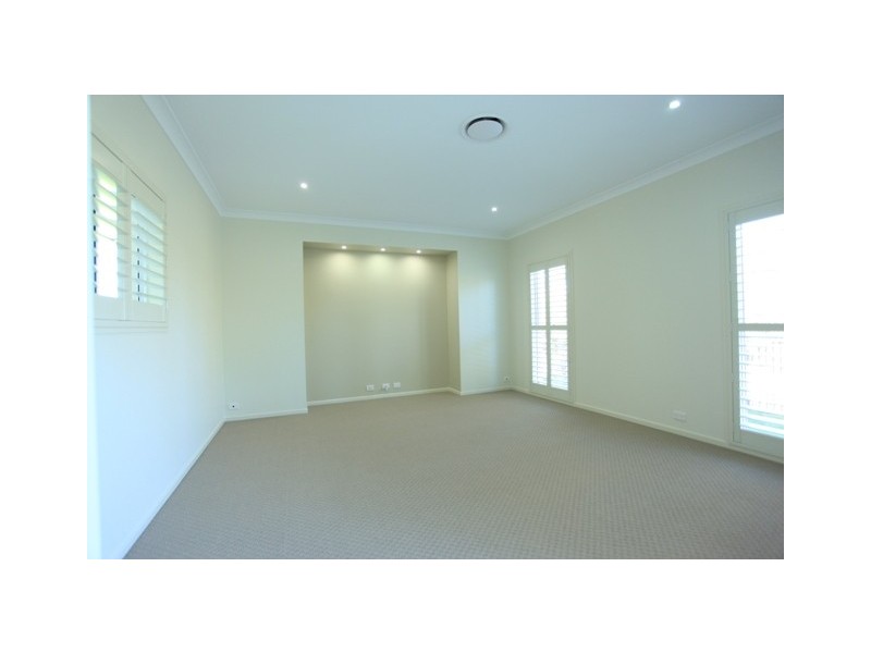 11 Faldo Court, North Lakes QLD 4509