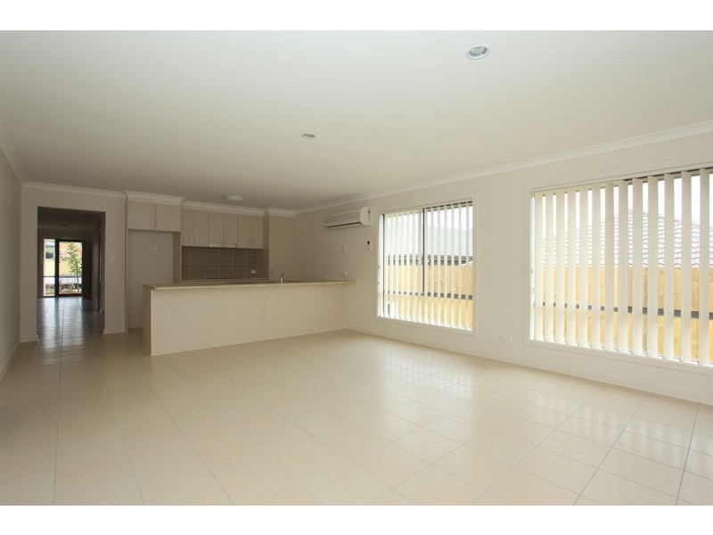 20 Chase Crescent, North Lakes QLD 4509