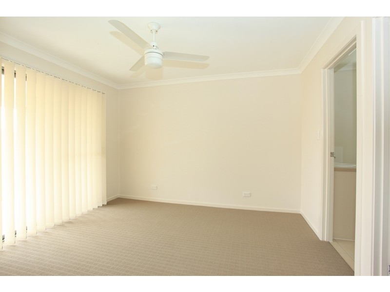 20 Chase Crescent, North Lakes QLD 4509