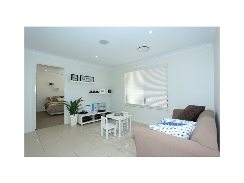 21 Williams Crescent, North Lakes QLD 4509