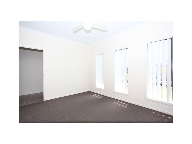 31 Shimao Crescent, North Lakes QLD 4509